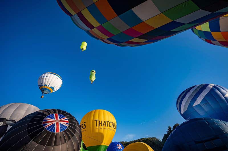 Hot air balloons 