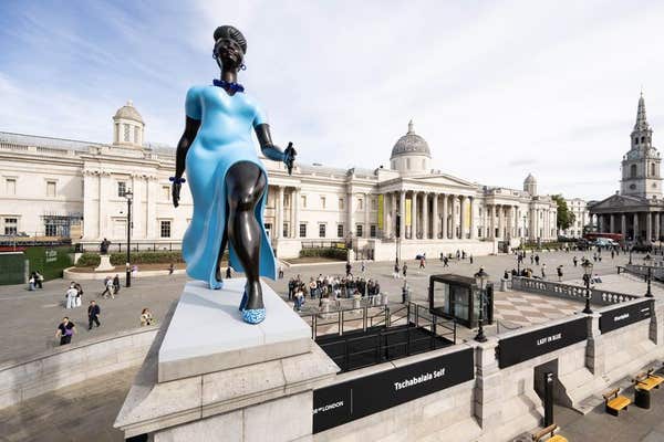 Statue in blue dress