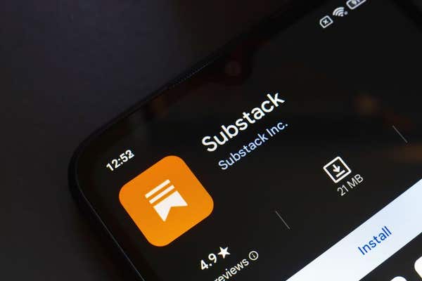 2YEGJ32 October 31, 2024, Brazil. In this photo illustration, the Substack app logo is displayed on a smartphone screen