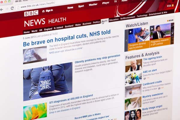 D8XFGK BBC News Health Home Page Website or web page on a laptop screen or computer monitor