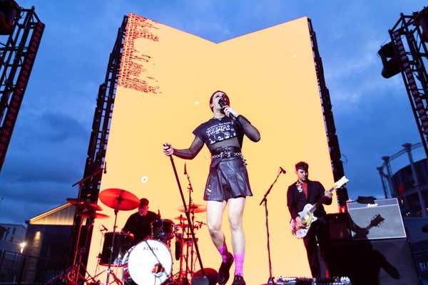 Music event photography & video content of the Yungblud performance at Samsung Galaxy Z Fold3