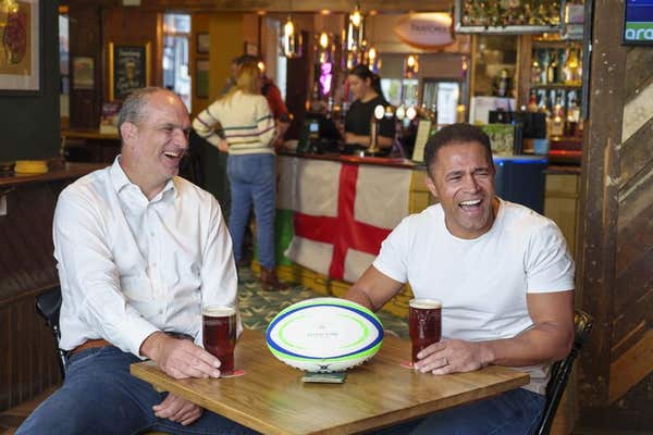 EMBARGOED TO 0001 WEDNESDAY FEBRUARY 4 EDITORIAL USE ONLY England Rugby World Cup winners Martin Johnson (left) and Jason Rob