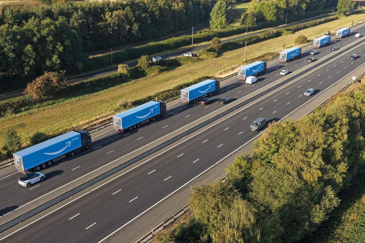 EMBARGOED TO 0001 TUESDAY NOVEMBER 4 EDITORIAL USE ONLY A convoy of electric heavy-goods vehicles (eHGVs) arrive in the UK, c